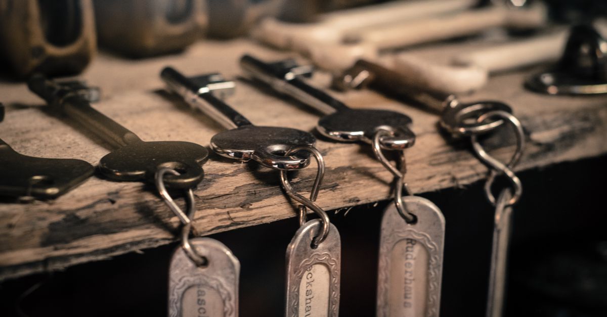 How Master Key Systems Work: Levels, Hierarchy, and Control — Bayside Locksmith Queens